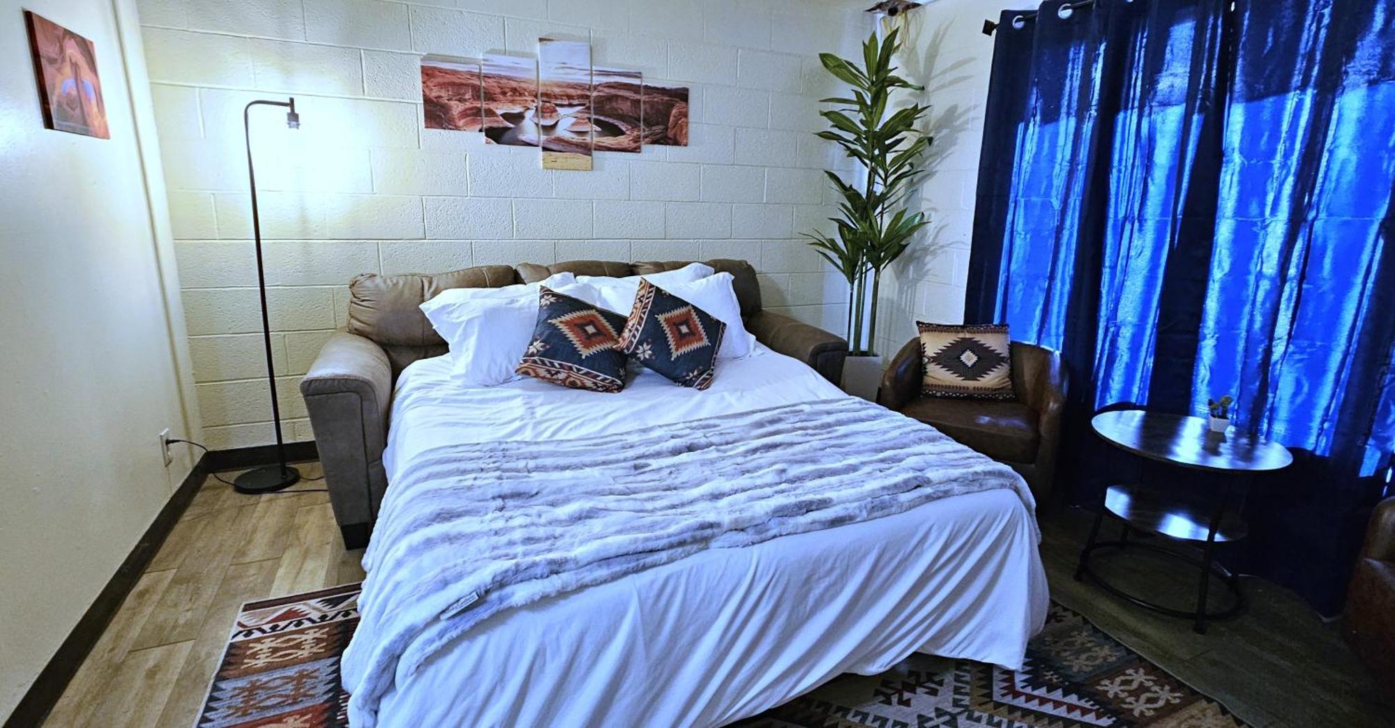 1bd, King, Brkfst, Large Tvs, Wd, Sleeps 4, Bbq Holiday home Page